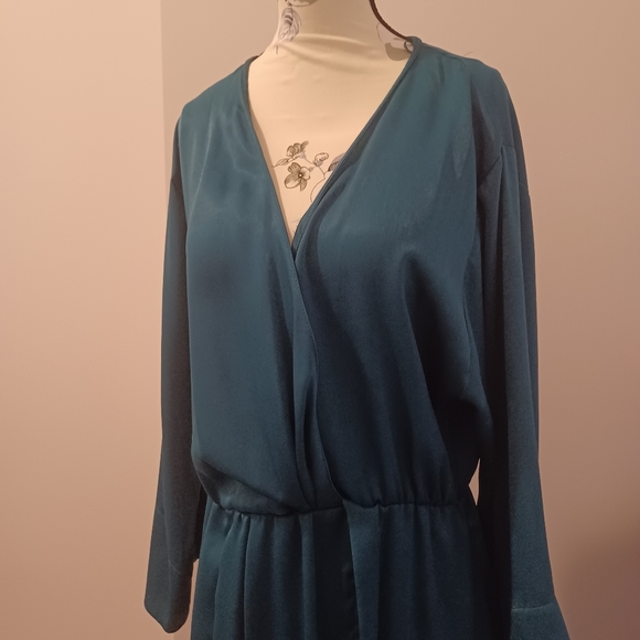 Zara Satin feel Teal Dress - Picture 3 of 6